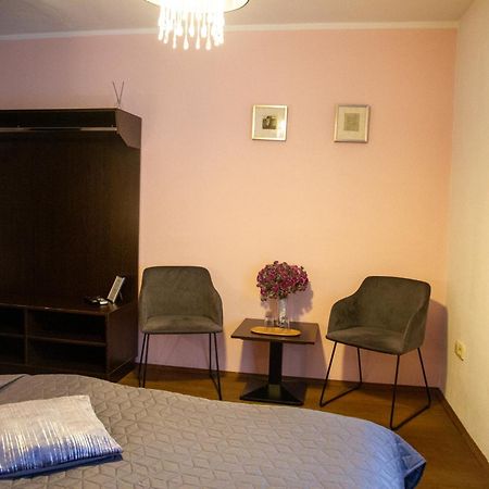 Hotel Peregrin Чешки Крумлов Екстериор снимка