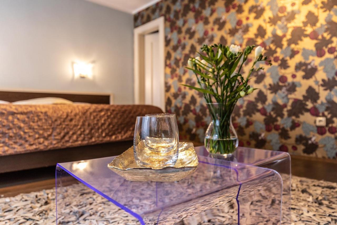 Hotel Peregrin Чешки Крумлов Екстериор снимка