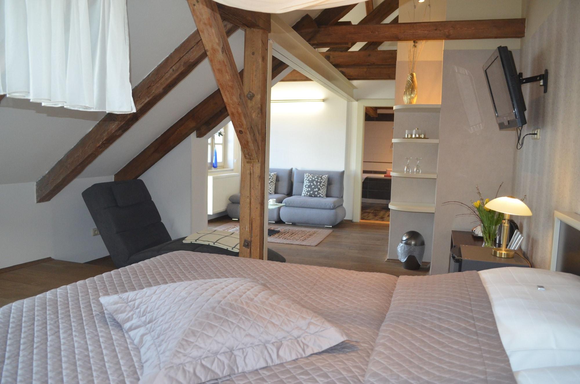 Hotel Peregrin Чешки Крумлов Екстериор снимка