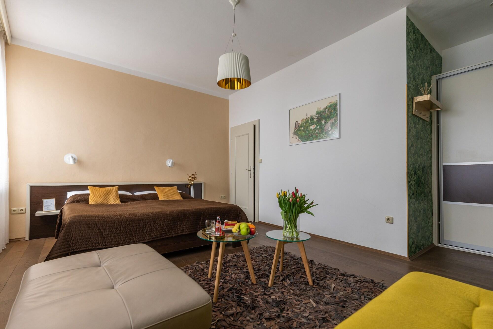 Hotel Peregrin Чешки Крумлов Екстериор снимка