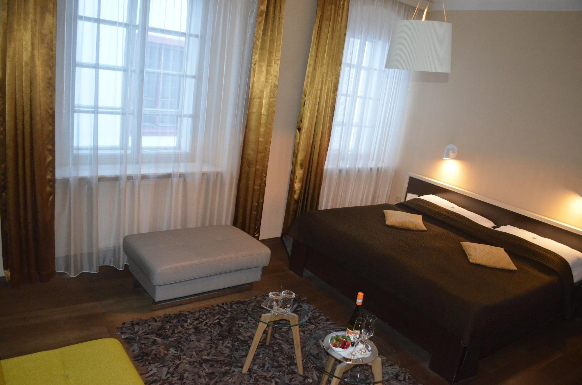 Hotel Peregrin Чешки Крумлов Екстериор снимка