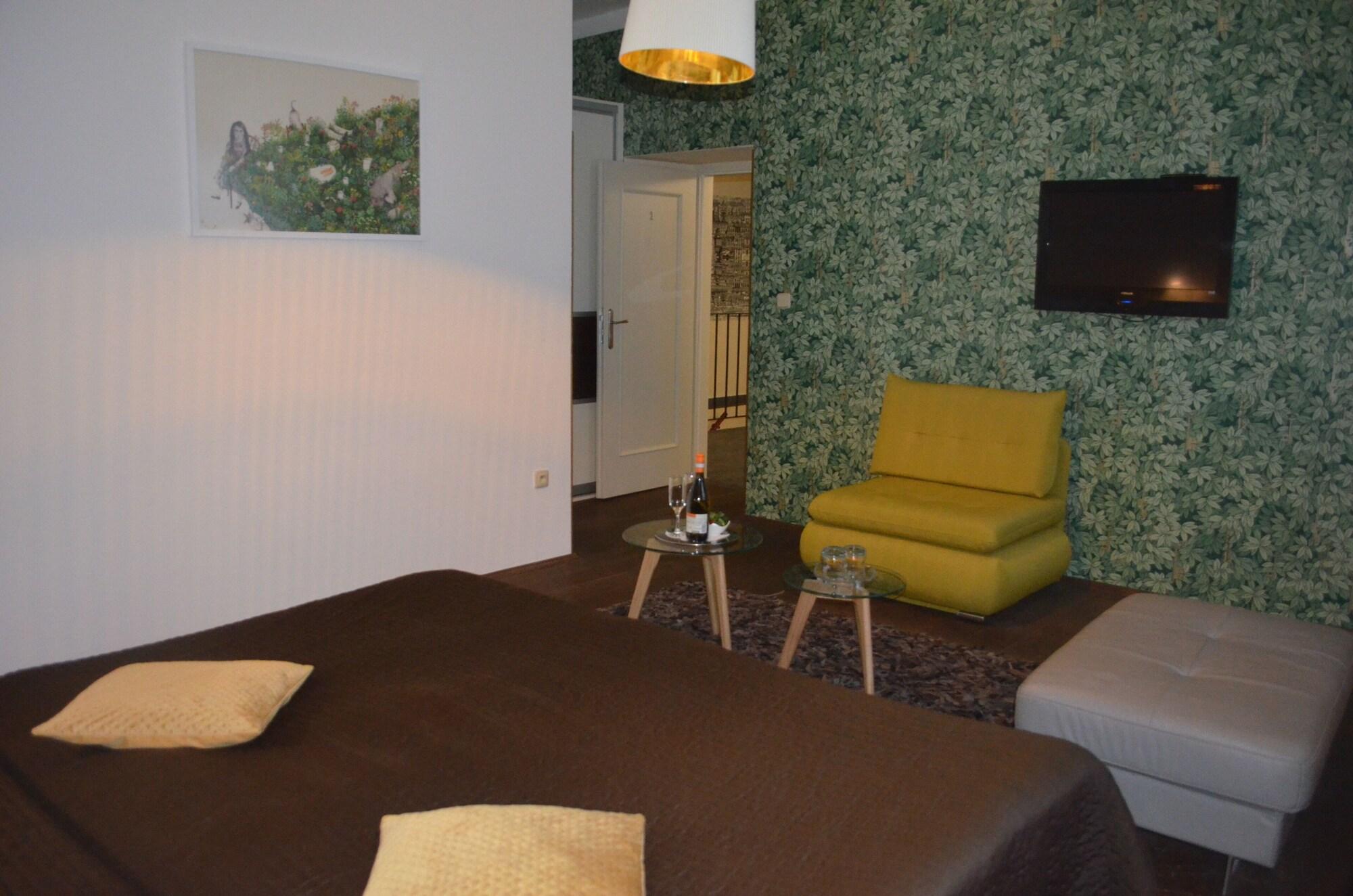 Hotel Peregrin Чешки Крумлов Екстериор снимка