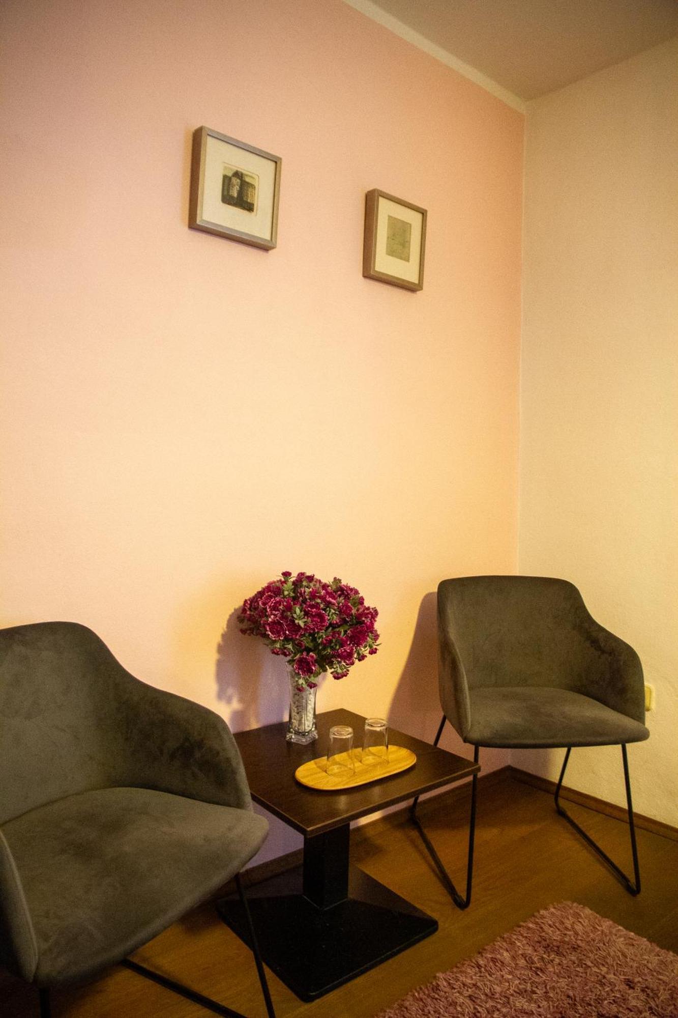 Hotel Peregrin Чешки Крумлов Екстериор снимка