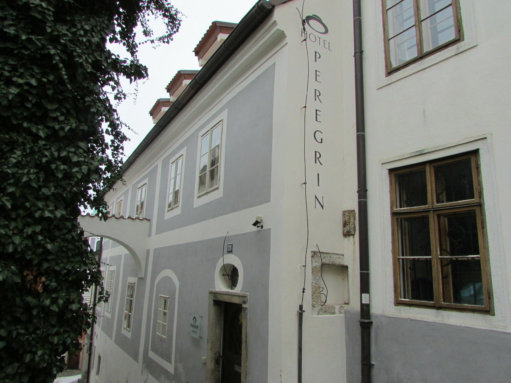 Hotel Peregrin Чешки Крумлов Екстериор снимка
